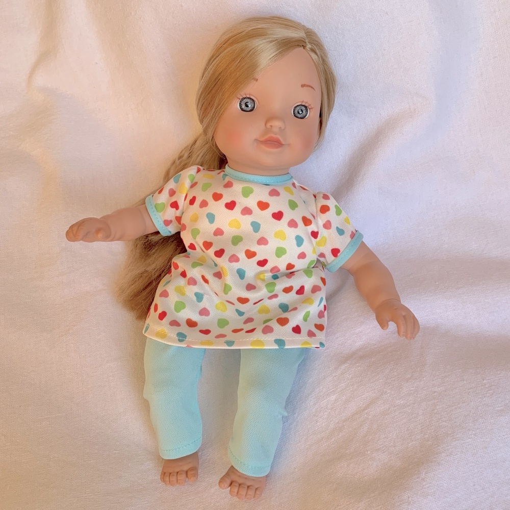 2017 Geoffrey Journey Girls Toys R Us 13 inch Doll / Long Blonde Hair Blue Eyes
